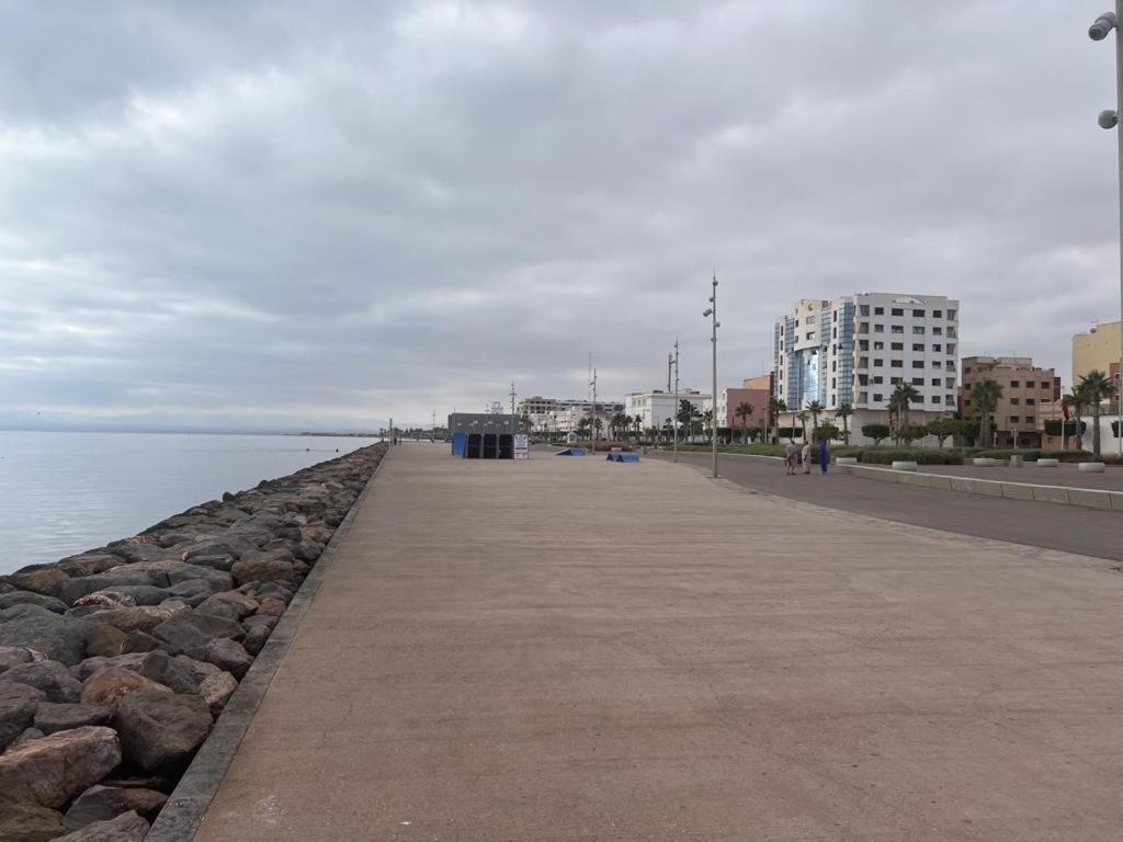 2 Zimmer Wohnung Corniche Nador Sidi Ali- Am Meer & Wifi Exteriör bild